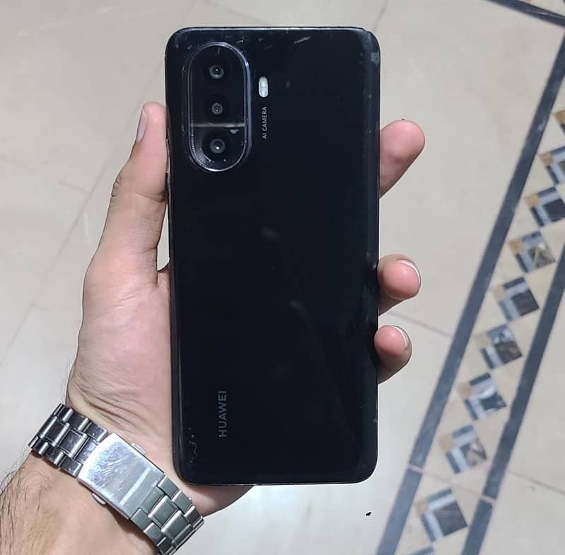 Huawei Nova Y70 Plus 3