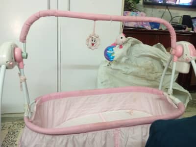 baby cot