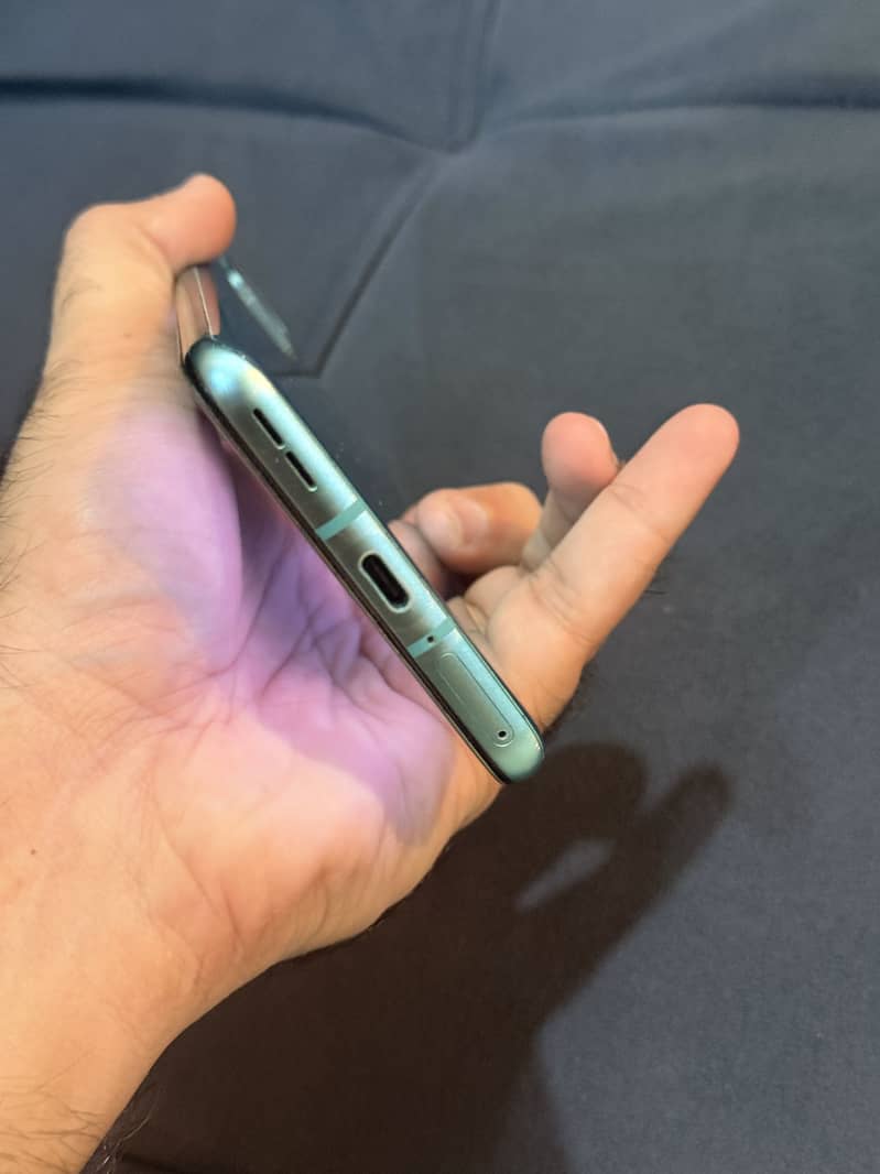 One Plus 8T 1