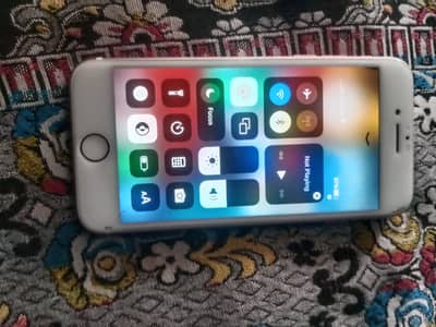 Apple iPhone 7