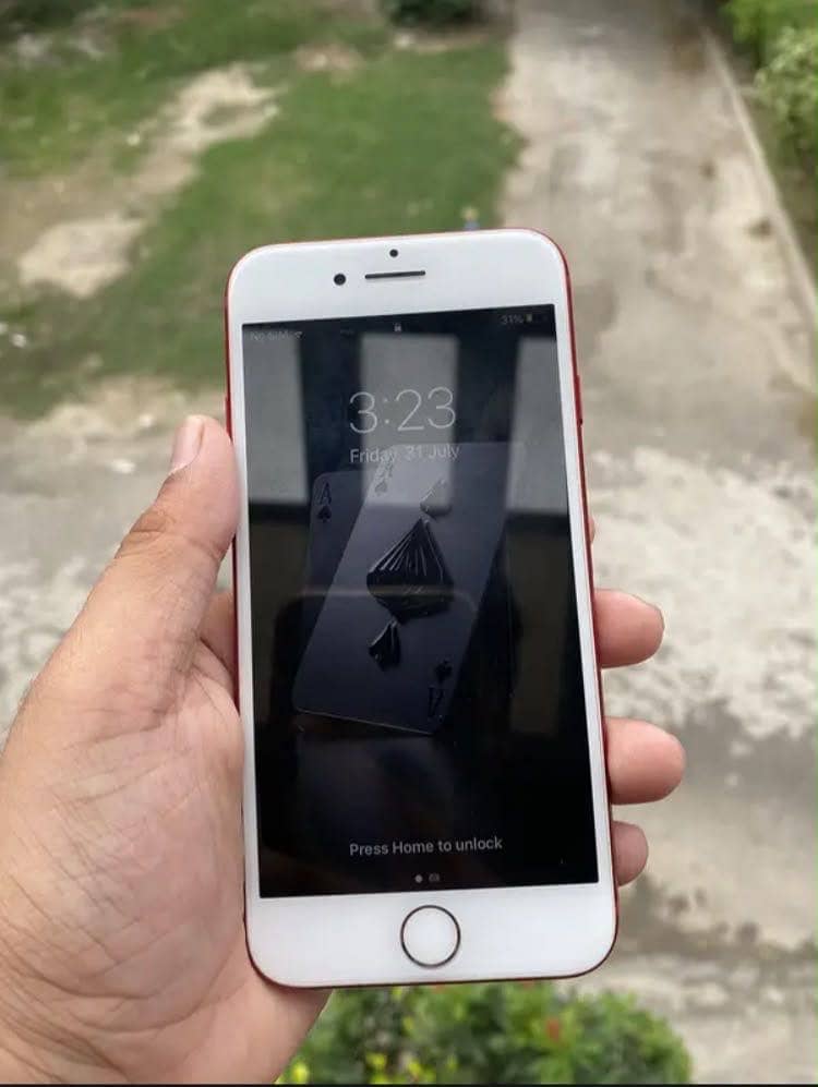 Apple iPhone 7 3