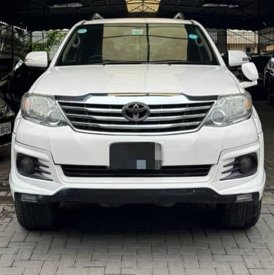 Toyota Fortuner V 2016