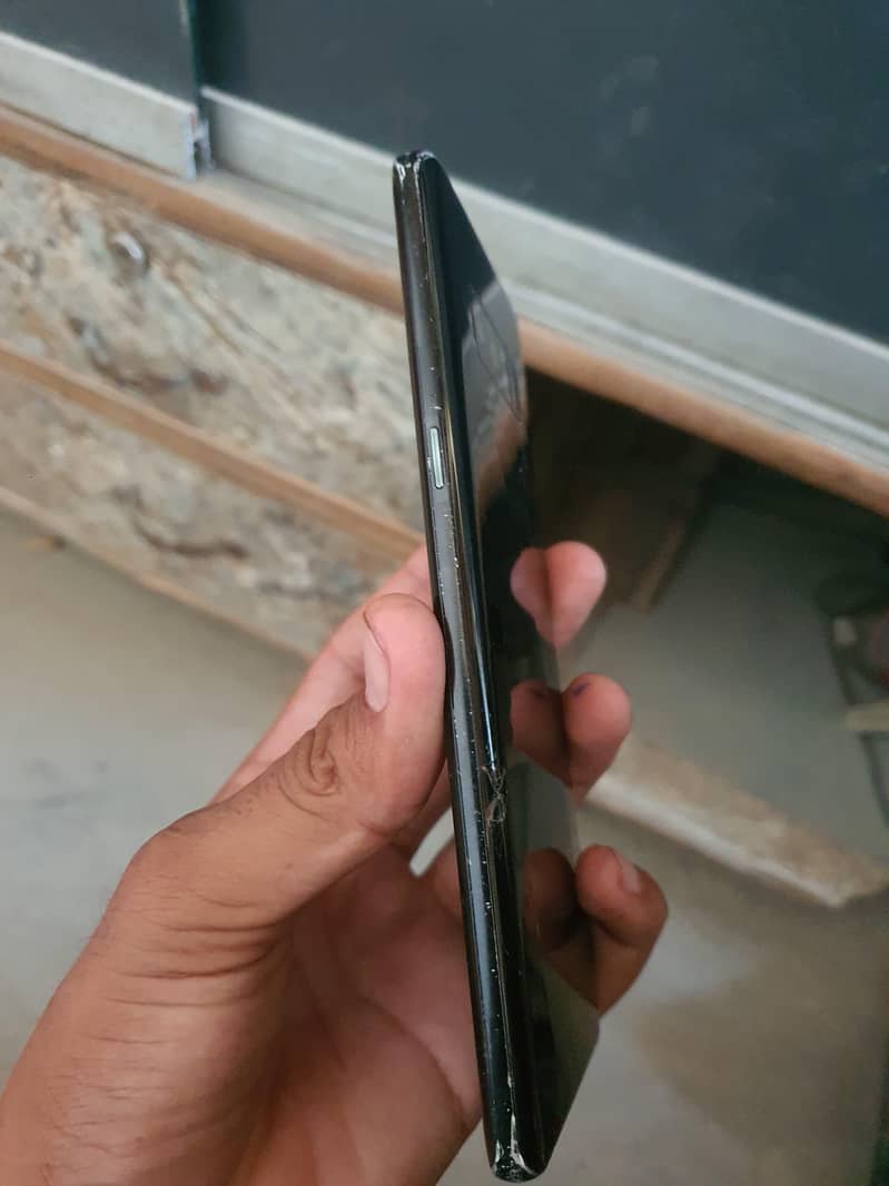 Samsung Mobile Note 8 1
