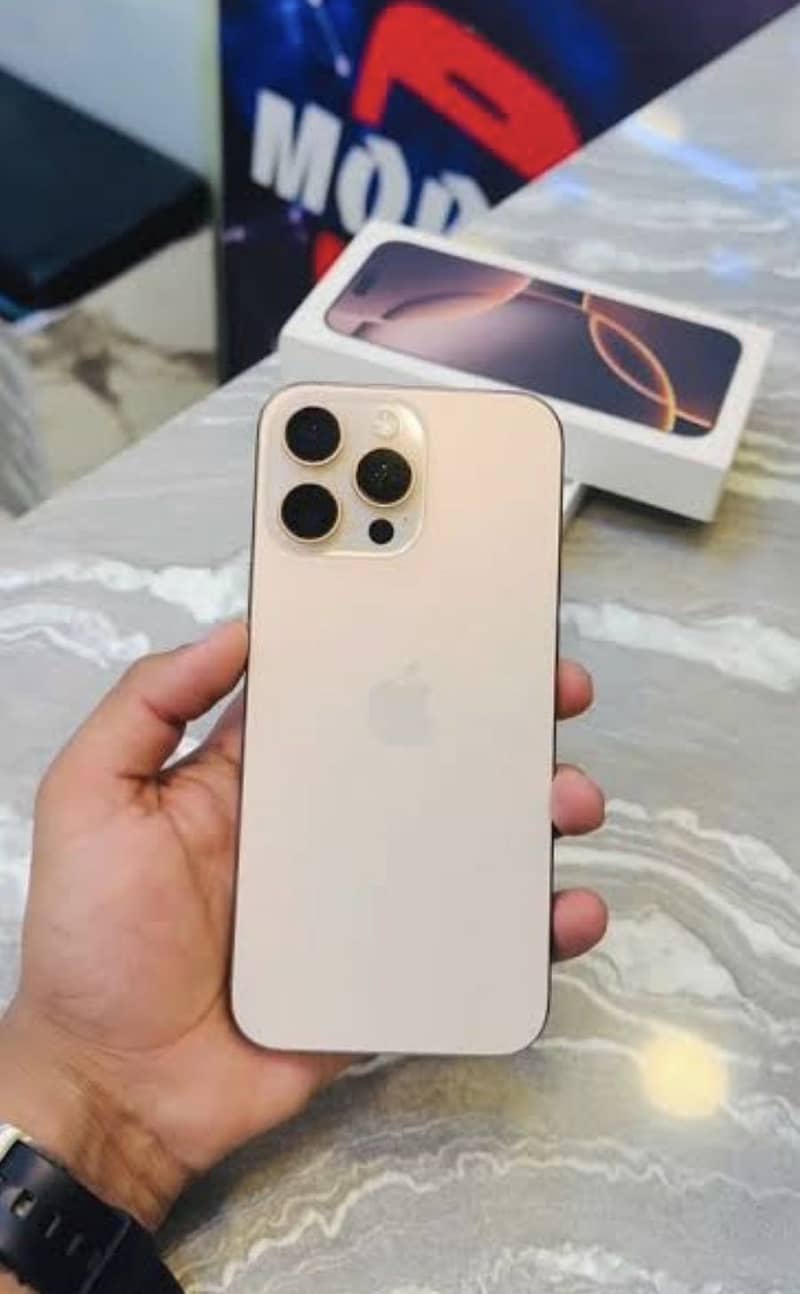 Apple iPhone 16 Pro Max 1