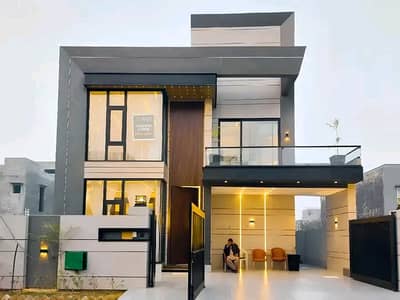 10 Marla Luxury Upper Portion is Available for Rent in Bahria Town Lahore