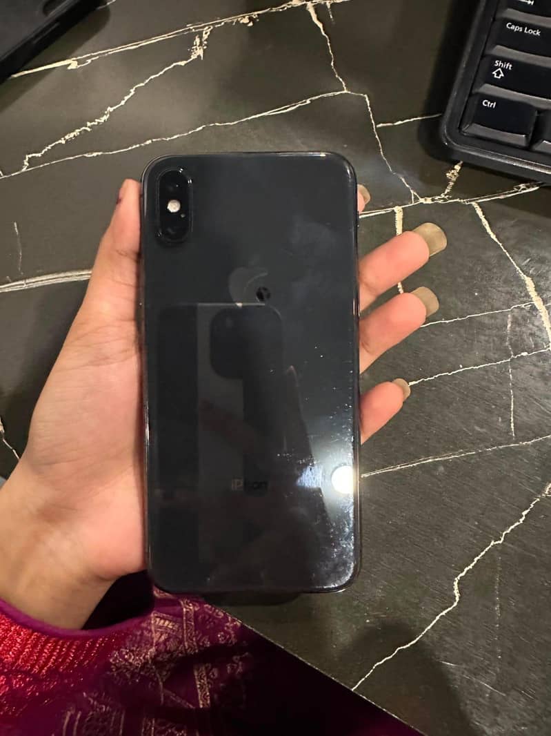 Apple iPhone X 3