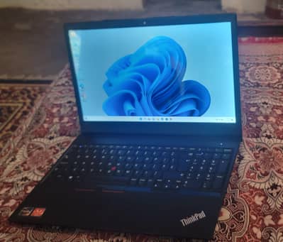 AMD Ryzen 3 16GB 256GB VEGA 3 GRAPHICS