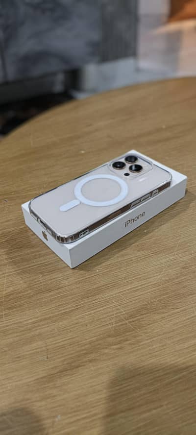 Apple iPhone 16 Pro