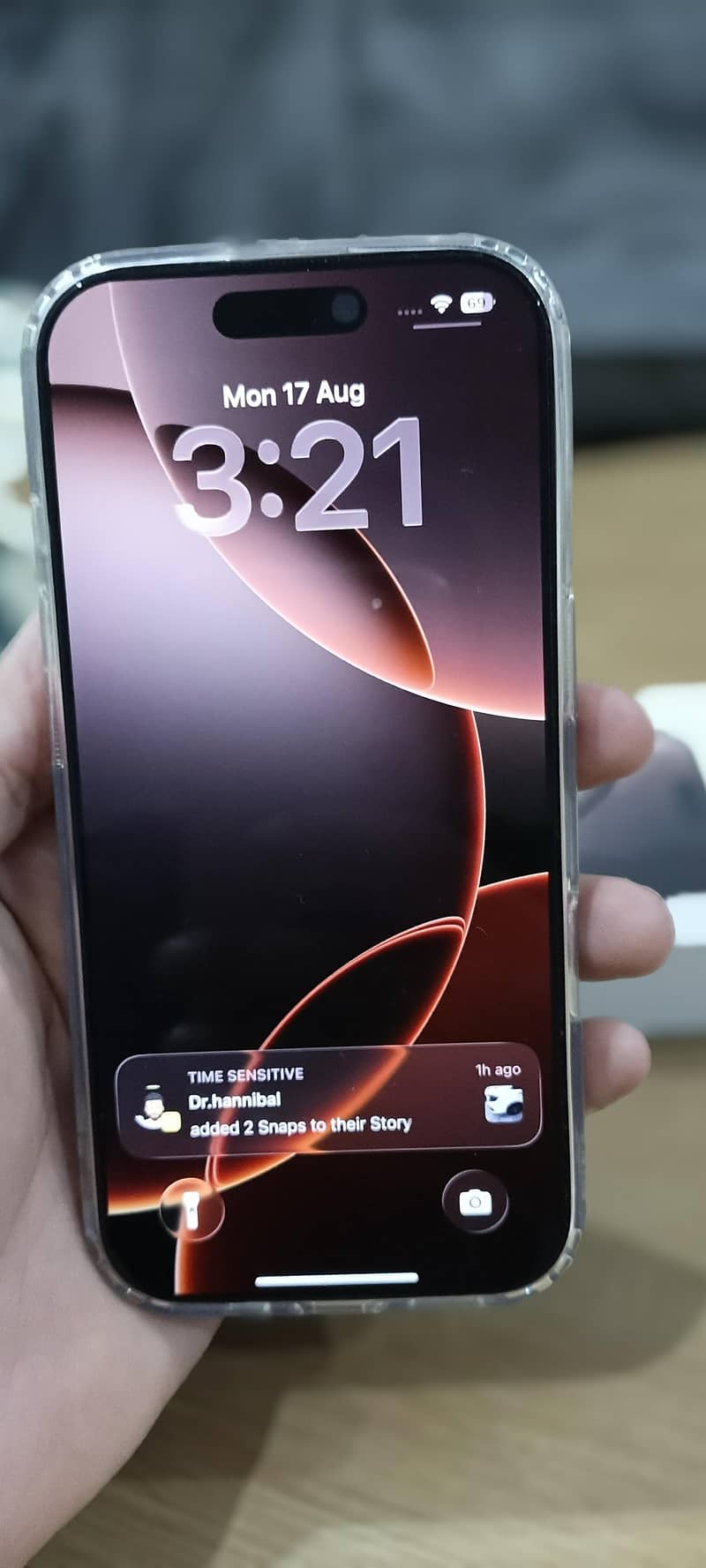 Apple iPhone 16 Pro 2