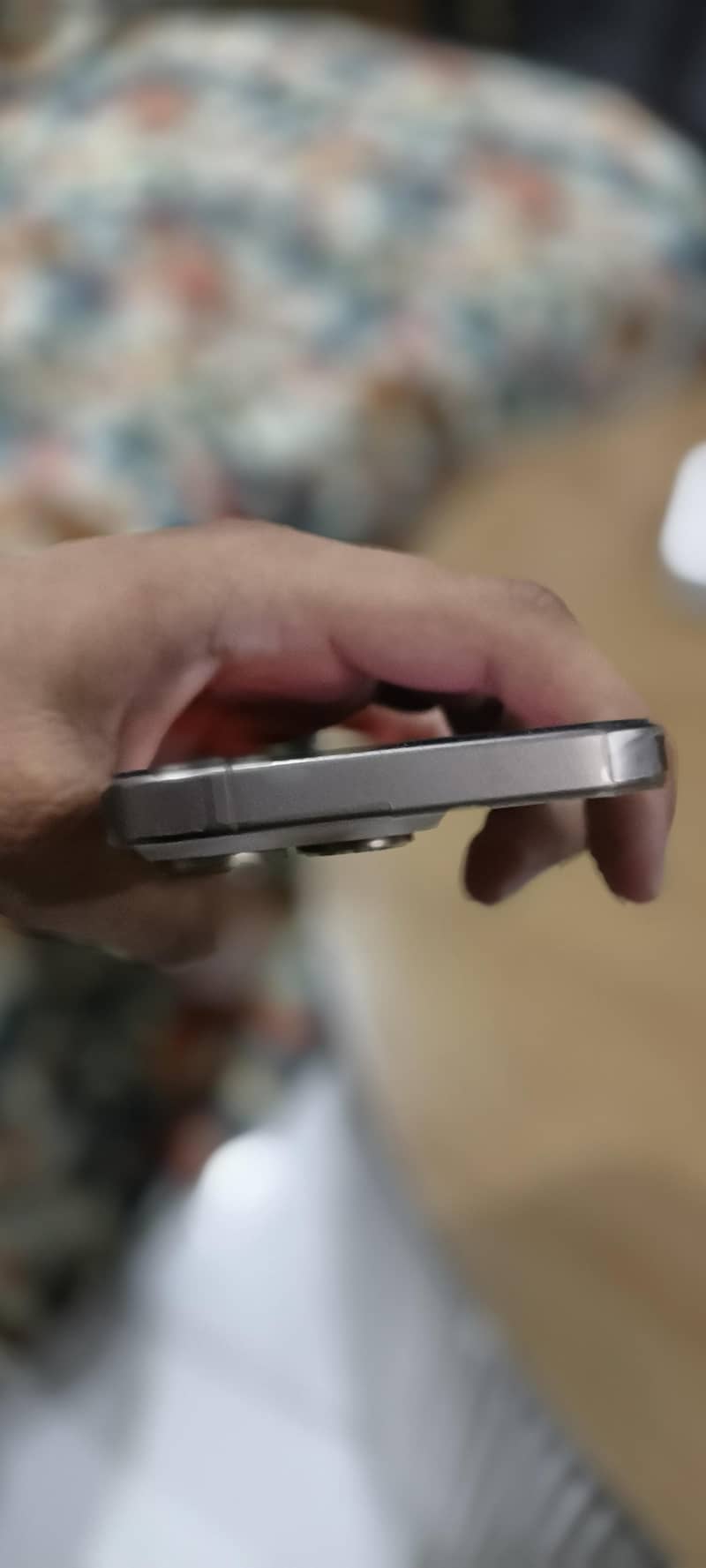 Apple iPhone 16 Pro 8