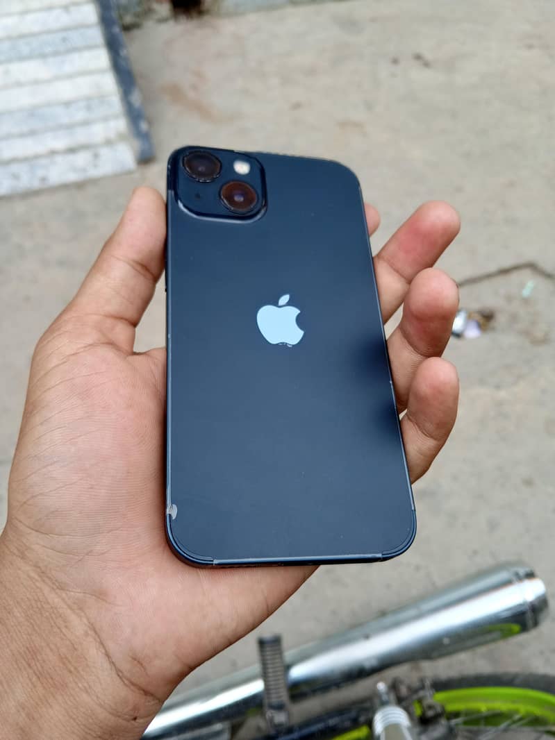 Apple iPhone 13 3