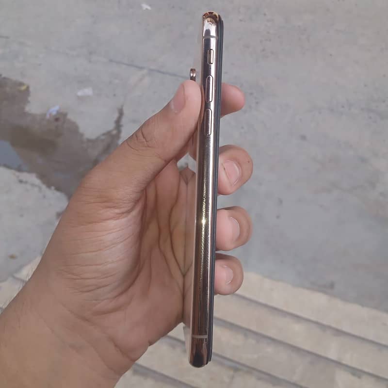 Apple iPhone XS 2