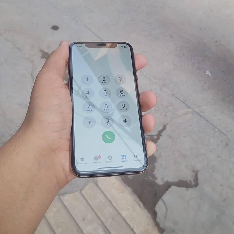 Apple iPhone XS 5