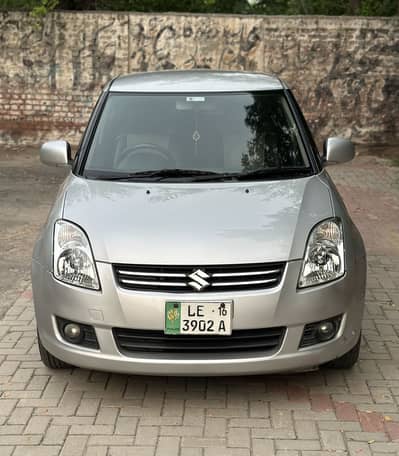 Suzuki Swift DLX 1.3 Navigation 2016.