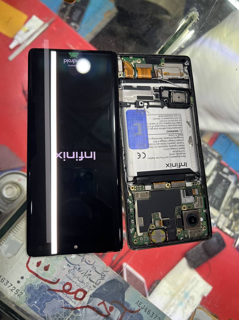Infinix Note 40 Pro 3