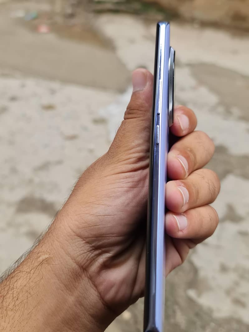 Tecno CAMON 30S 3