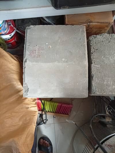 Kerbstone