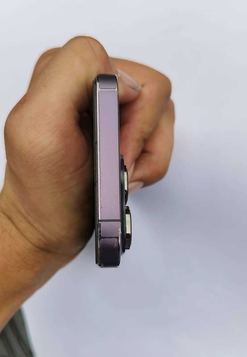 Apple iPhone 14 Pro 2