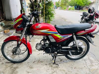 HONDA CD 70 DREAM (2016-Model)