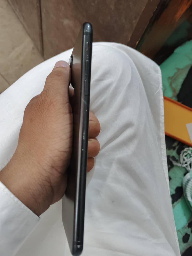 Apple iPhone 7 Plus 2