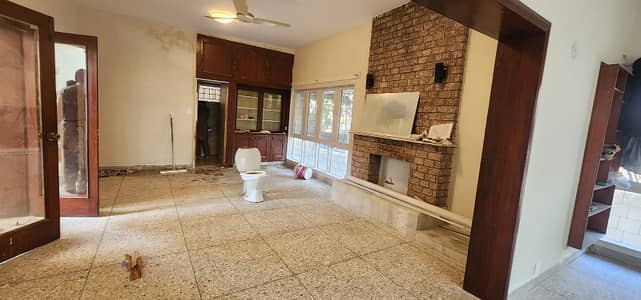 HOUSE FOR RENT IN F-6