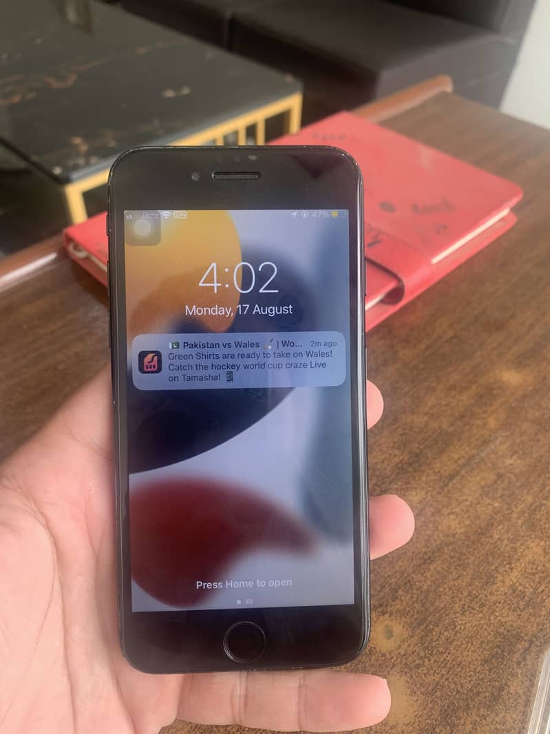 Apple iPhone 7 3