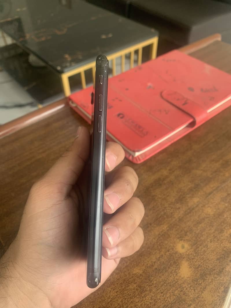 Apple iPhone 7 5