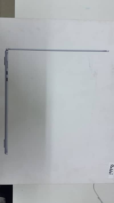 Apple macbook air M5 15 inch 16GB RAM 512 GB STORAGE