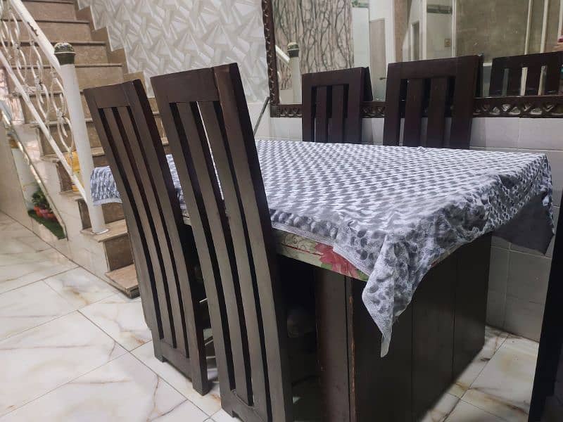 A New Design Shape Dining Table 0