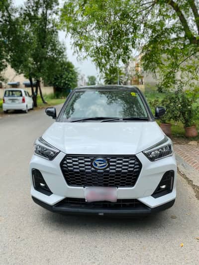 Daihatsu Rocky Premium G HEV 2021/2026 Model 3.5 Grade