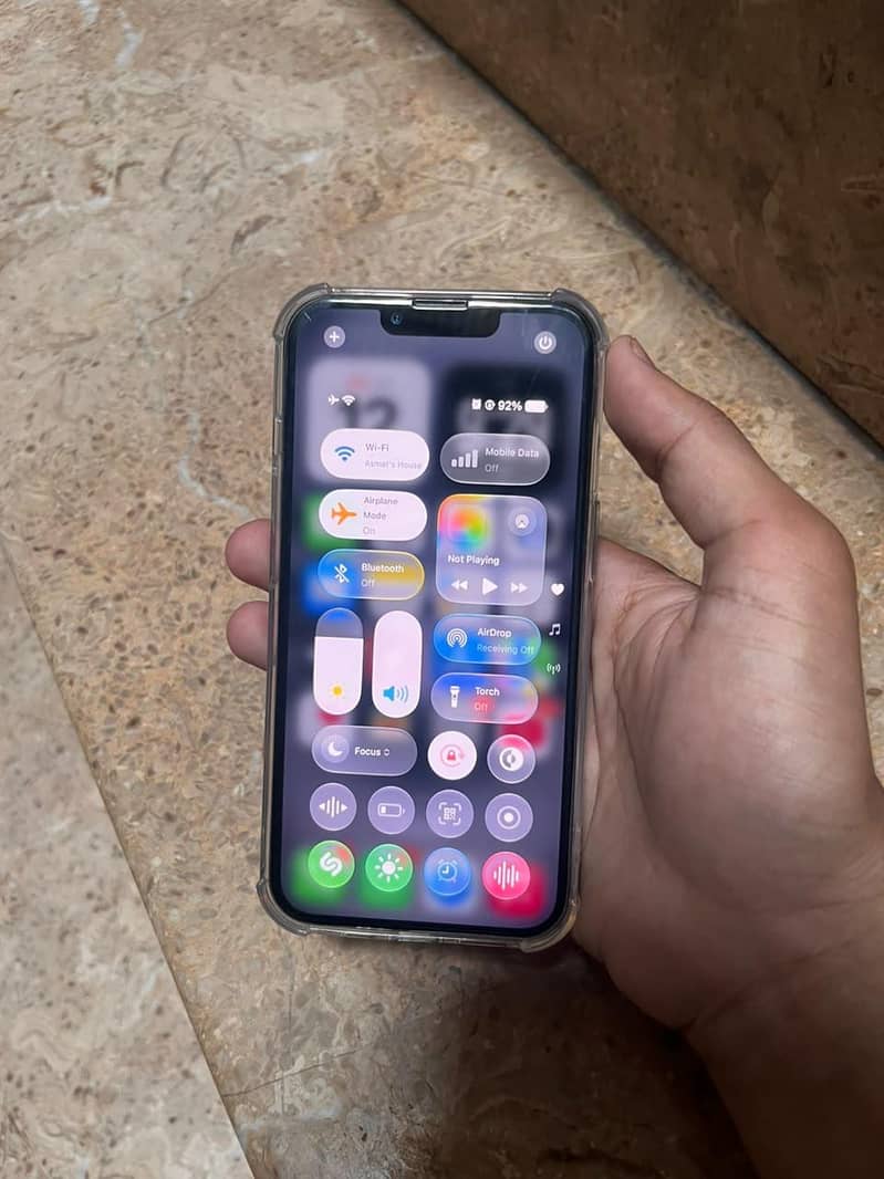 Apple iPhone 13 5