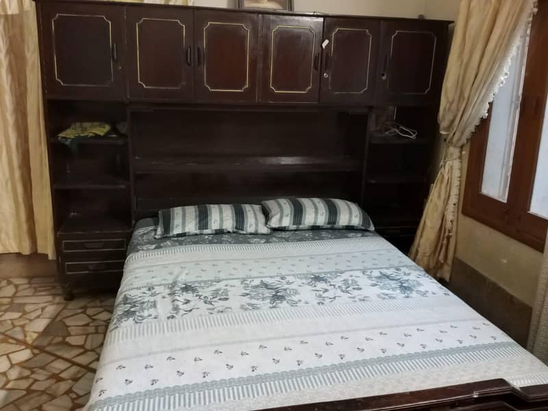 bed with cupboard 2