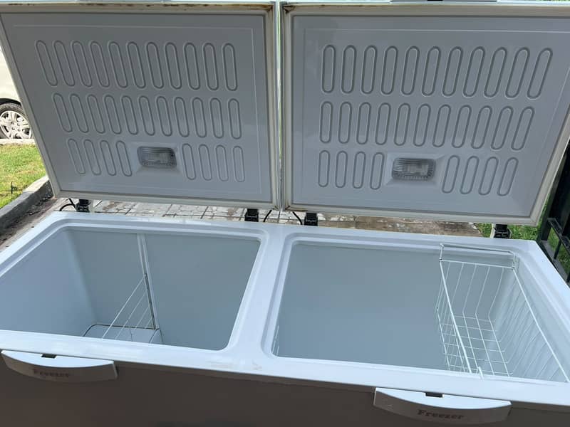 Double door deep freezer 1