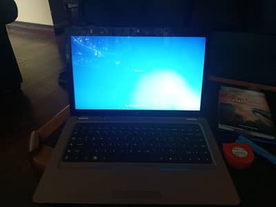HP, AMD Turion(tm) 2 P540 Dual-Core Processor 2.40 GHz, RAM: 4.00 GB