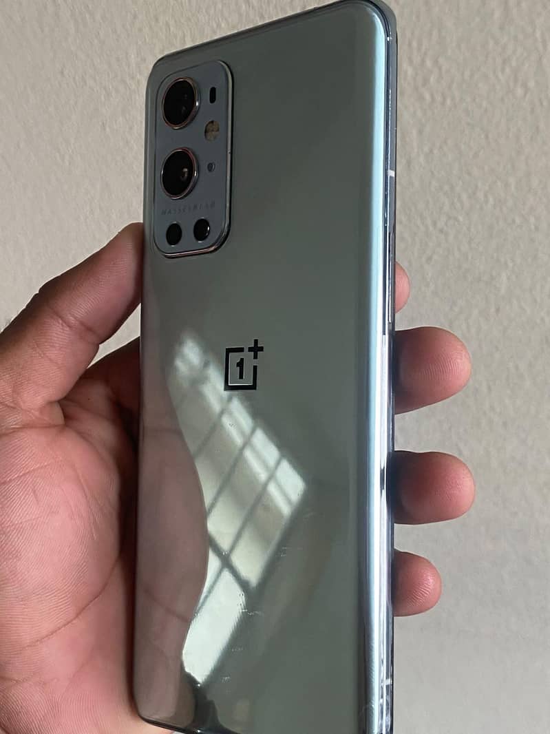 One Plus 9 Pro 0