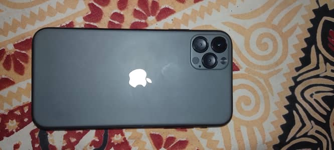 Apple iPhone XR converted to 11 pro