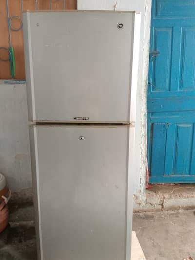Refrigerator pel