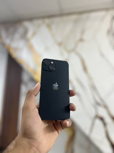 Apple iPhone 13 jv