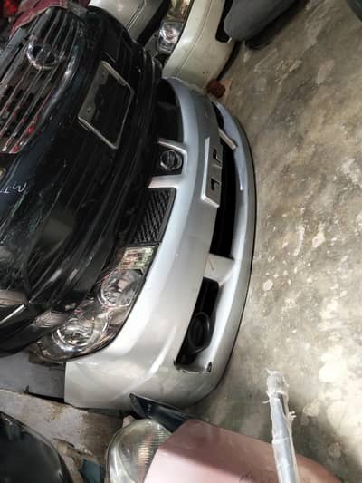 Nissan Wing Rood Front Bumper