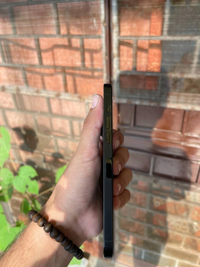 iPhone 14 Pro Max 1