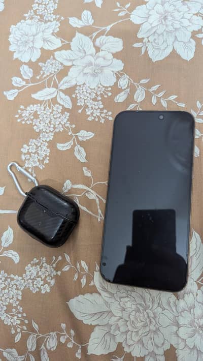 Apple iPhone 16 Pro Max with Airpods 4 ANC