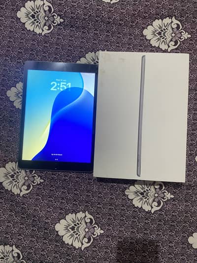 ipad 9th genration only wi-fi storage 64gb with box
