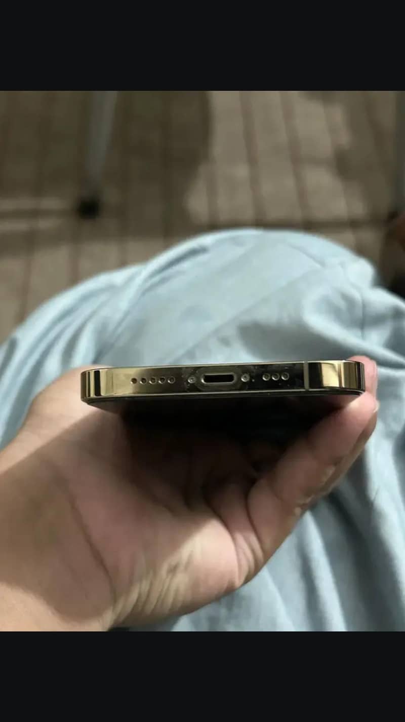 Apple iPhone 12 Pro 2