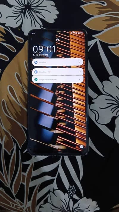 Aquos r7 12/256 non PTA