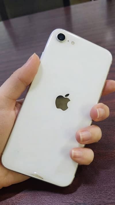 iPhone SE 2020 White - 10/10 Condition - Box Available