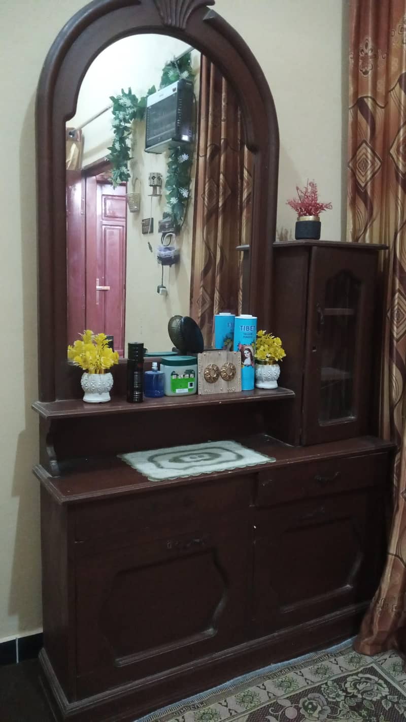 dressing table 2