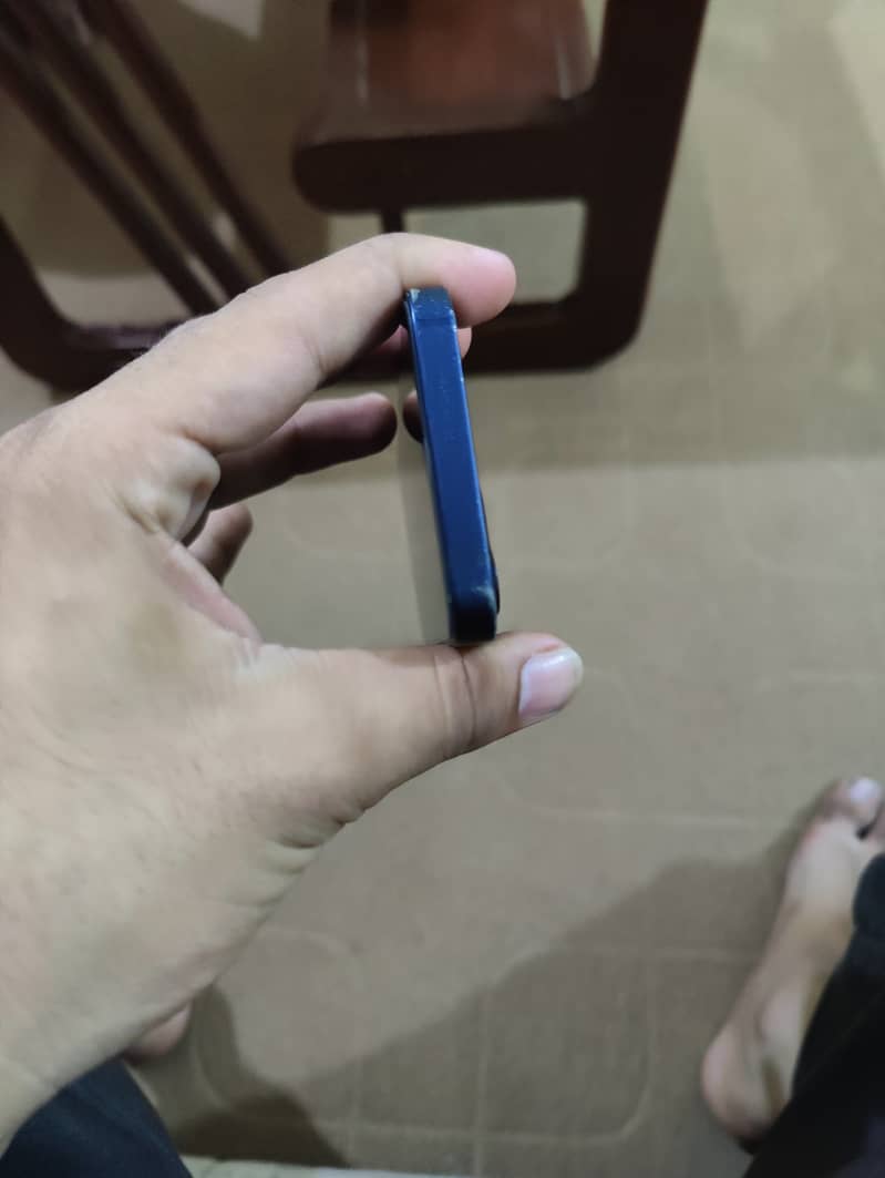 Apple iPhone 12 mini 1