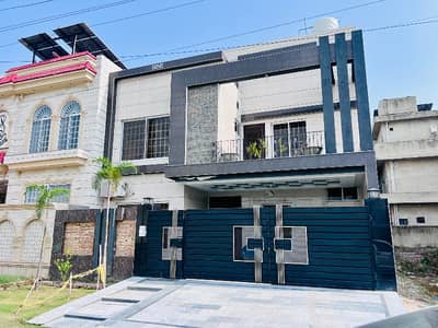 10 Marla investors rate house for sale