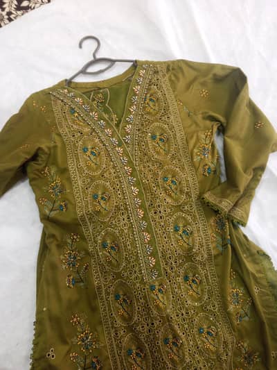 luxury lawn branded preloved dress