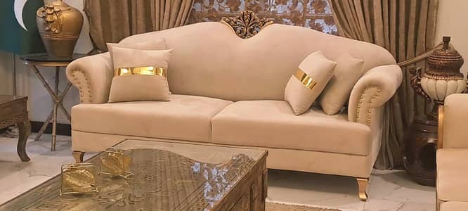 Seven seater beautiful formal sofa (3+2+1+1)